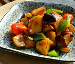 莎吉亚小编推荐食谱-地三鲜的做法