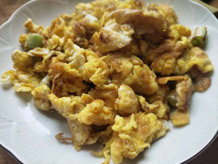 大葱炒鸡蛋的做法