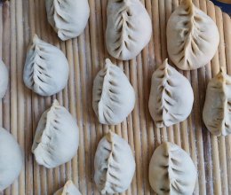 眼干父女经常点名要吃的胡萝卜包子的做法