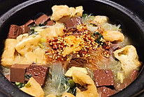 用简便的方法复刻餐厅美味：鸭血粉丝汤的做法