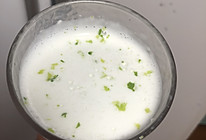 芹菜汁奶昔的做法