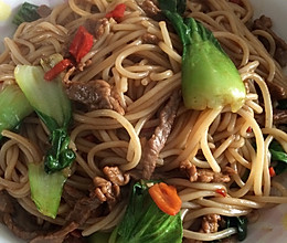 牛肉炒米粉的做法