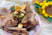 #解腻开胃就吃它#夏日凉拌系列之东北凉拌大骨头的做法