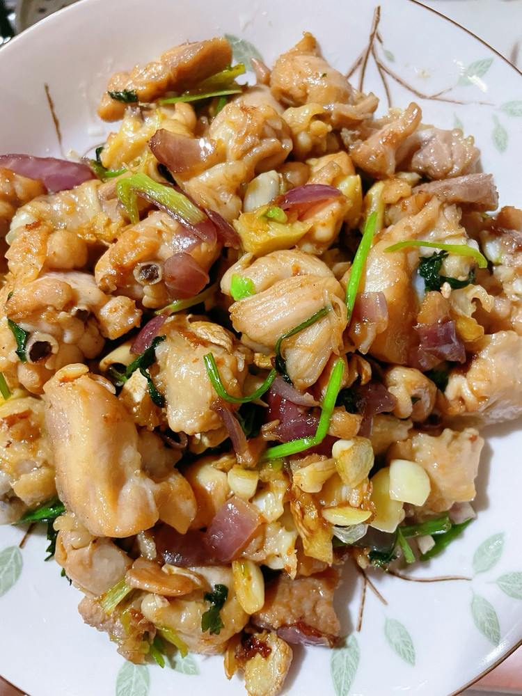 干煸鸡块，香绝了！的做法