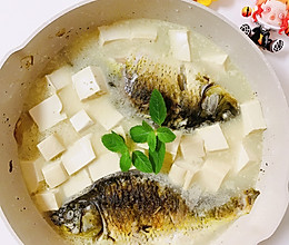 鲫鱼豆腐汤的做法