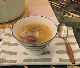 无敌好喝——羊肚菌花菇海参排骨汤的做法