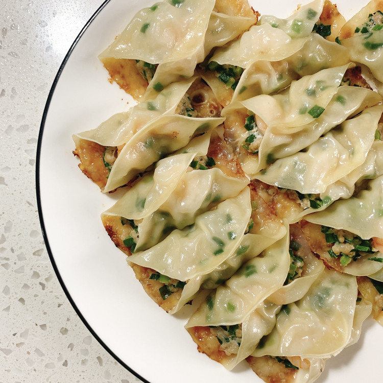 赛过面师傅的鲜虾锅贴的做法