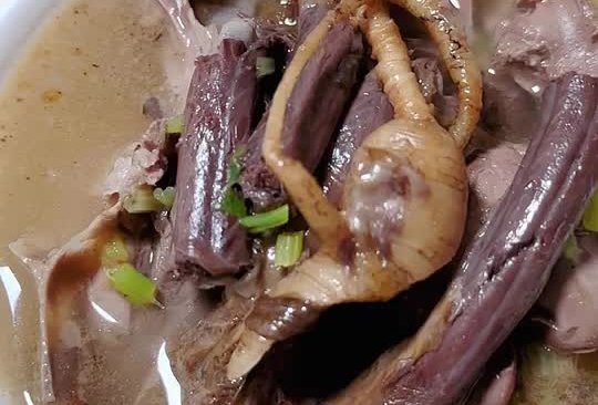 大补元气人参血鳗老鸽汤的做法