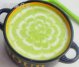 春暖花开——西兰花奶油浓汤的做法