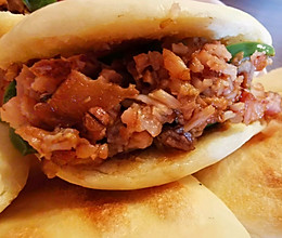 #人人能开小吃店#白吉馍夹腊汁肉的做法