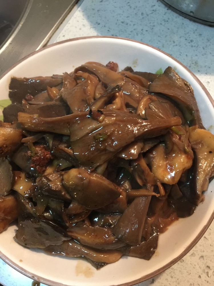 蘑菇肉片的做法