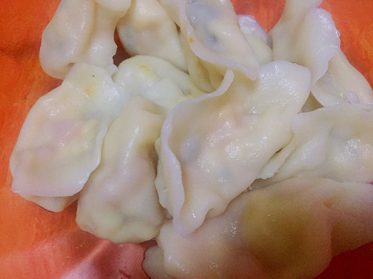 秘制西红柿虾腰水饺的做法