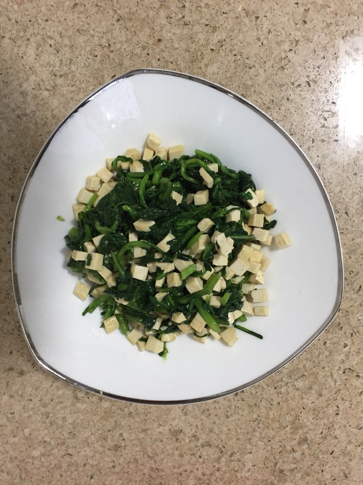 凉拌菊花菜的做法