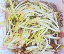 肉丝炒蒜黄的做法