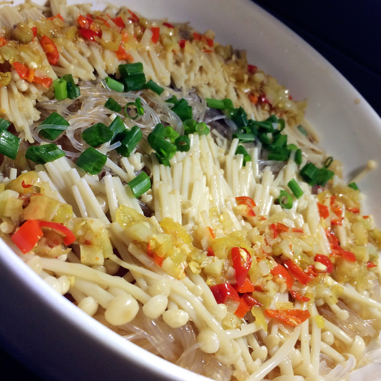 金针菇蒸粉丝的做法