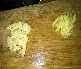 菜脯炒蛋、清炒窝瓜、炒鱿鱼的做法