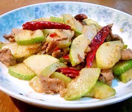 西葫芦炒肉片（简单+好食）的做法