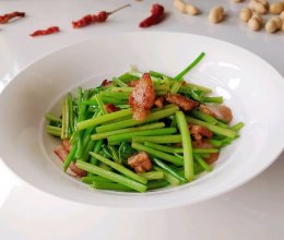 生炒芹菜香肉片的做法