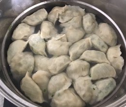 韭菜鸡蛋饺子的做法