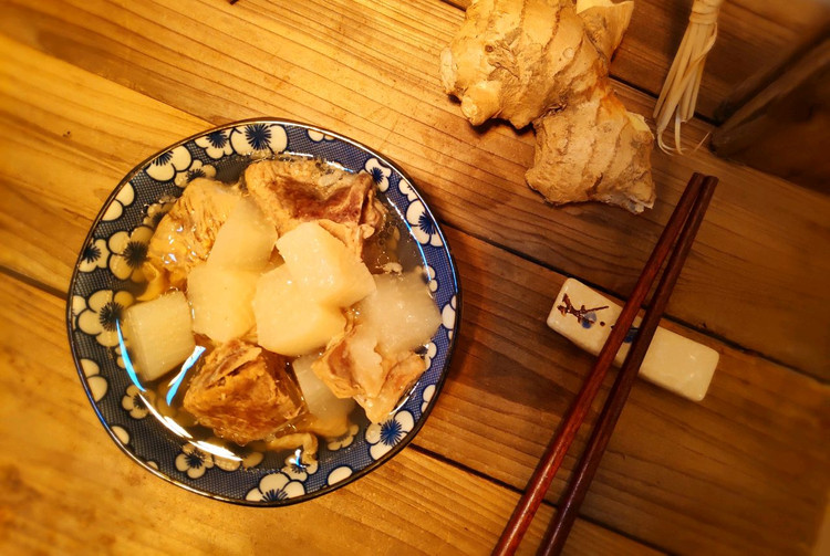 白萝卜羊肉暖汤的做法