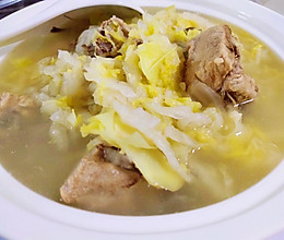 酸菜炖脊骨的做法