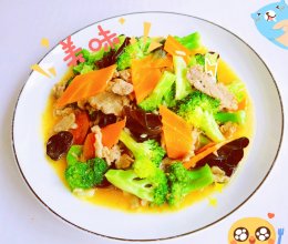 #解腻开胃就吃它#西兰花炒肉片的做法