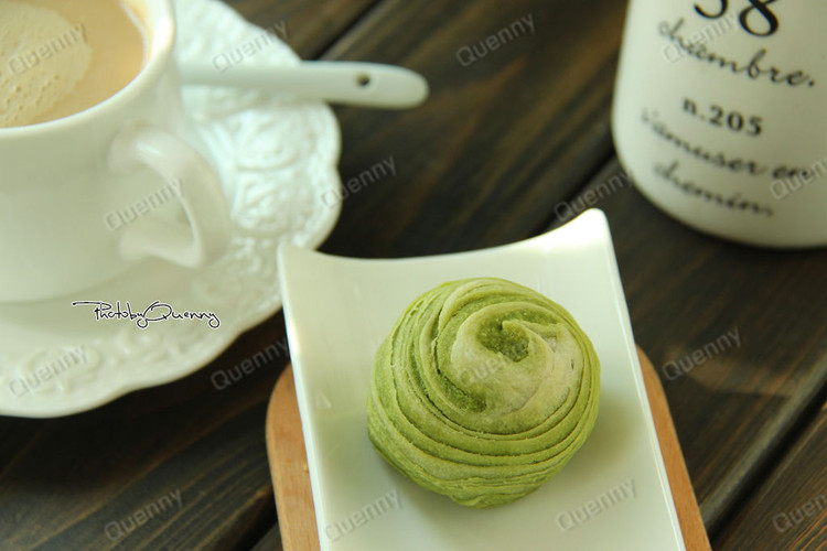 抹茶蛋黄酥的做法