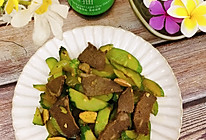 #李锦记X豆果 夏日轻食美味榜#青瓜炒牛干巴的做法