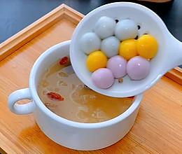 银耳酒酿小汤圆 #最是家乡味 冬至大如年#的做法