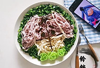 #尽享安心亲子食刻#葱油小青菜拌紫薯面的做法