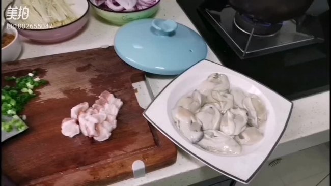 蒜蓉生蚝煲的做法