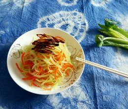 葱油莴笋丝#美的女王节#的做法