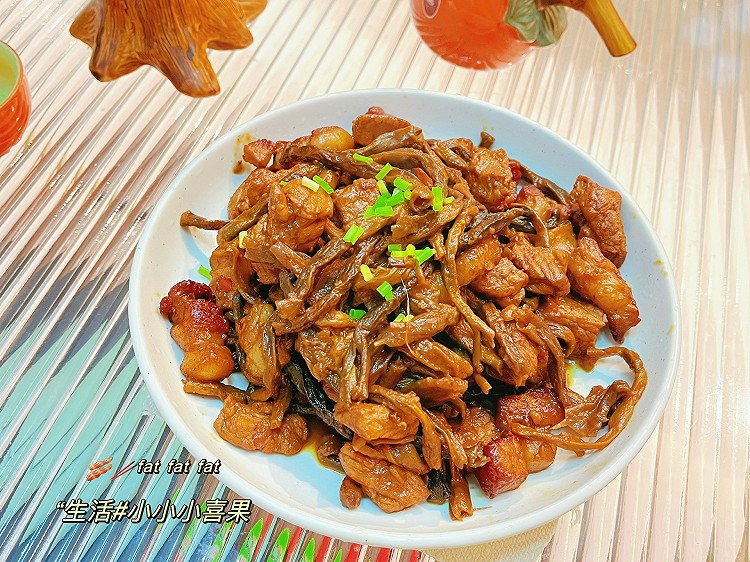干豇豆闷肉，健康美味又养生！的做法