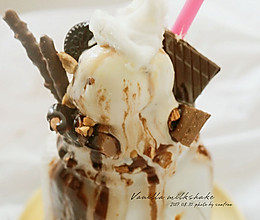 Super香草冰淇淋奶昔的做法