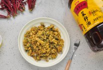 香椿炒鸡蛋的做法