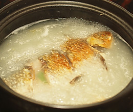 七块钱煮一锅奶白色的豆腐鲫鱼汤的做法