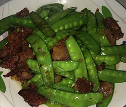 荷南豆烧香肠的做法