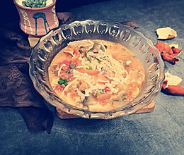 金针菇牛肉油豆腐汤的做法