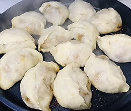 烫面牛肉锅贴的做法