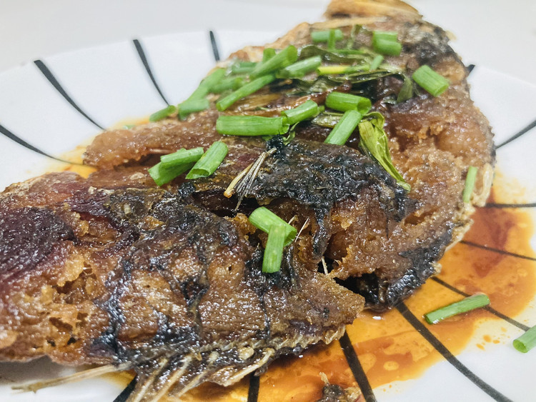 香酥鲫鱼的做法
