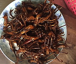 秘制黑鸭舌的做法