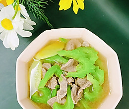 #夏至日，大口吃面#苦瓜肉片汤的做法