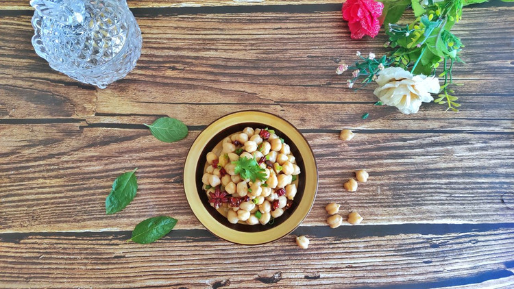 水煮五香鹰嘴豆的做法