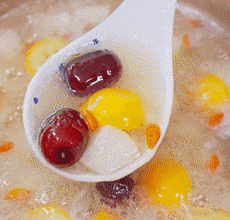 【宝宝辅食】金桔雪梨银耳汤的做法