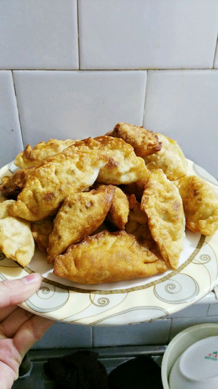 手工炸饺子－鸡蛋韭菜饺的做法