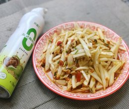 #纳福汇轻松喷出美味#香辣甜白菜茎的做法