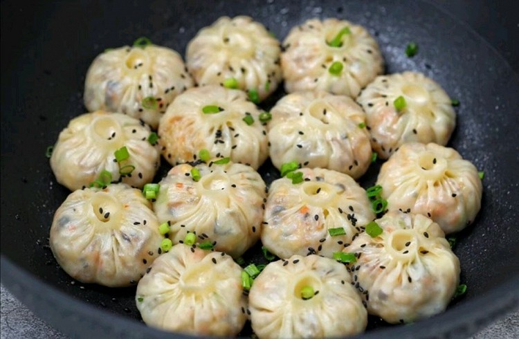 白菜粉丝素煎包（饺子皮素包 包法）的做法