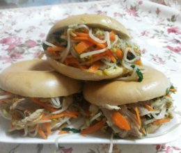 继光饼夹豆芽菜（也可叫金丝汉堡）的做法