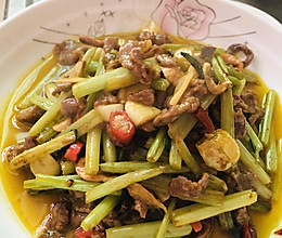 懒人炒菜牛肉炒芹菜的做法