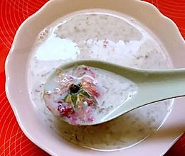 玫瑰花鲜奶燕窝的做法